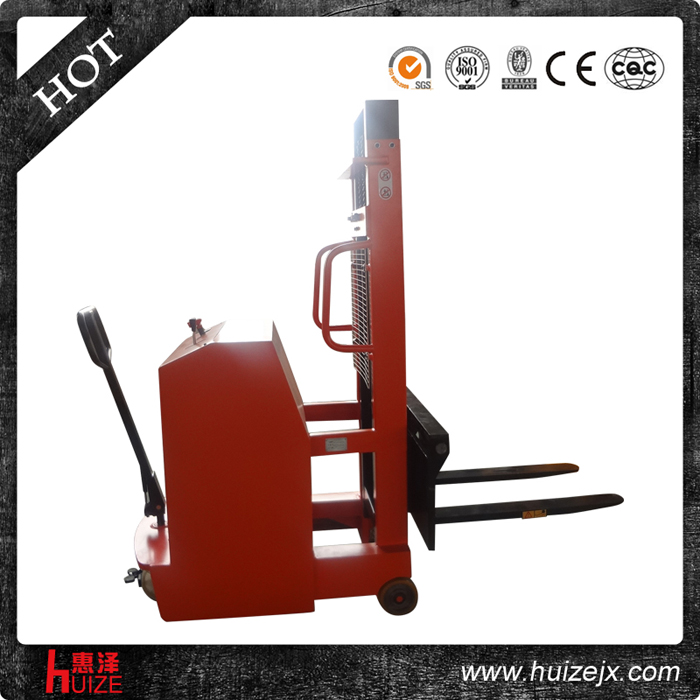 半電動堆高車(配重式) 半電動堆高車(配重式)